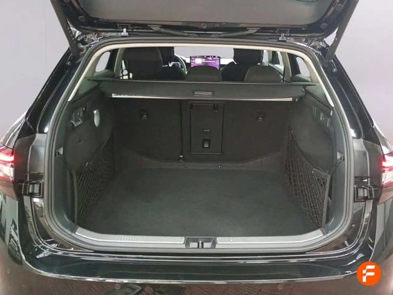 Skoda Superb Combi 1.5 TSI m-HEV 110kW DSG Selection — Vehicle gallery 29