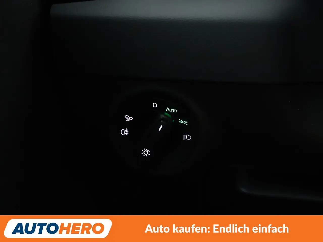 Skoda Karoq 2.0 TSI Sportline 4x4 Aut.*NAVI*LED*ACC* — معرض صور السيارة 29