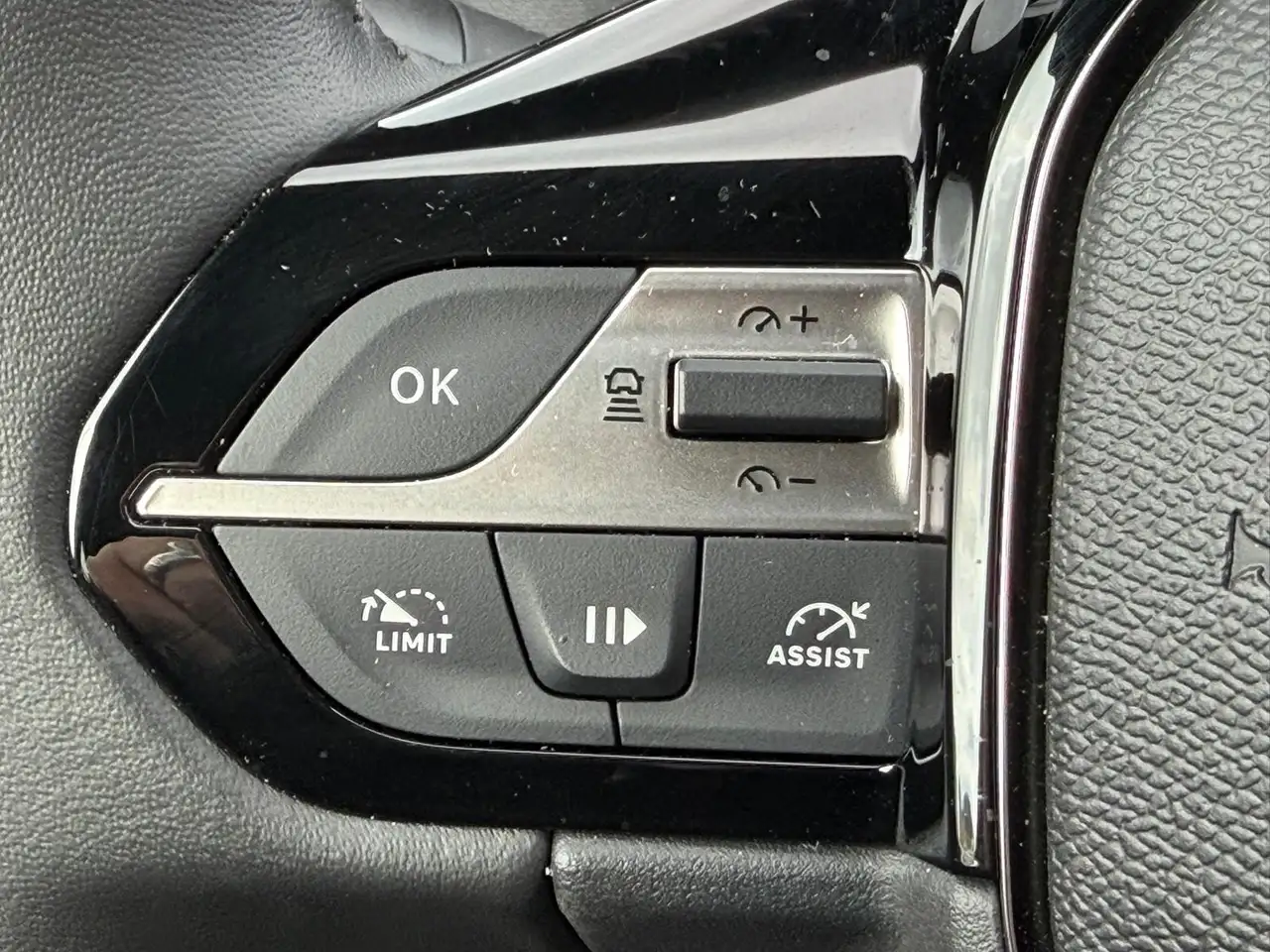 Peugeot Sonstige FIRST EDITION *SHZ*LHZ*NAVI*KAMERA*KLIMA* — معرض صور السيارة 11