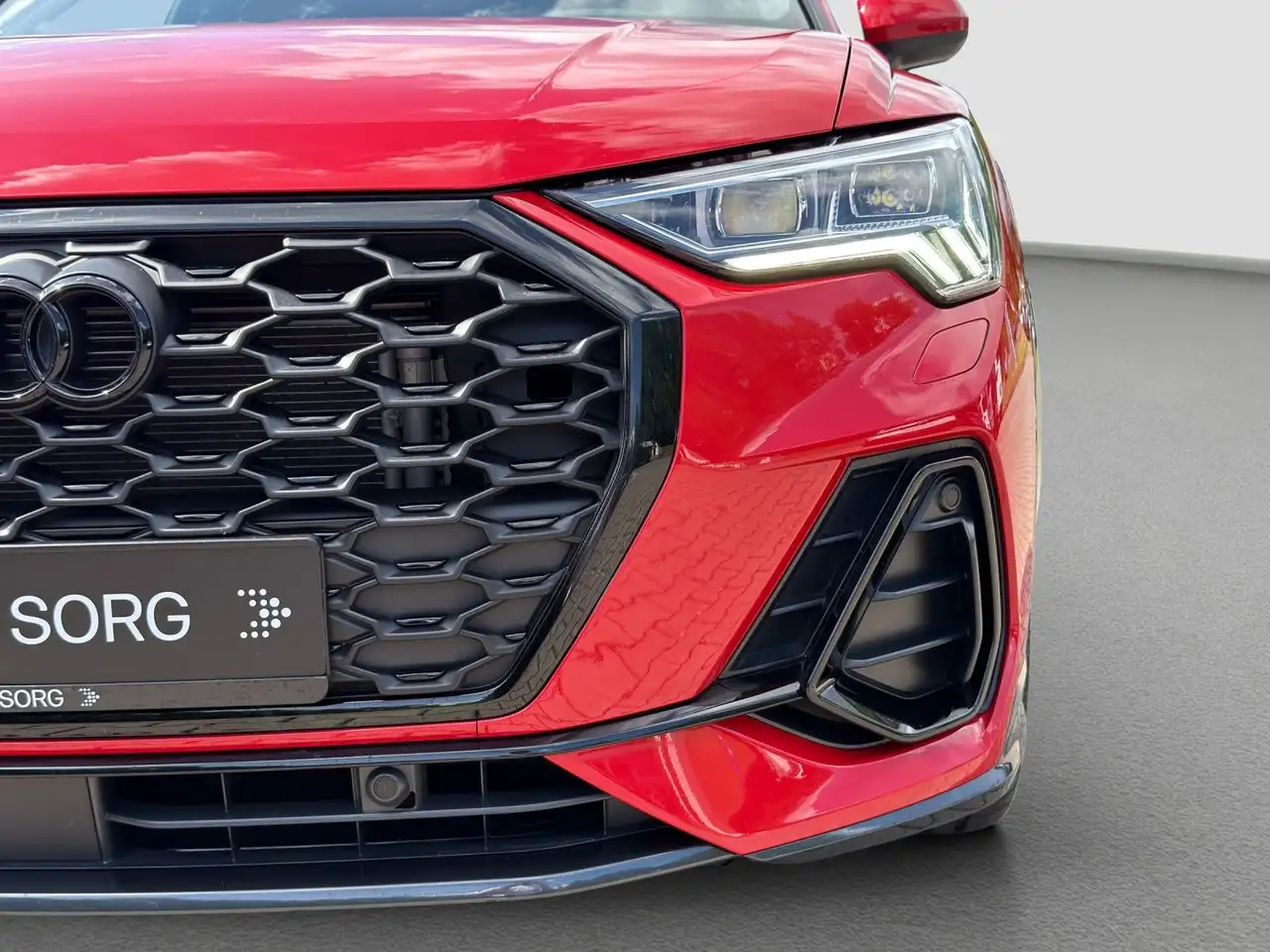 Audi Q3 S line 45 TFSI quattro AHK*RFK*Matr — معرض صور السيارة 12