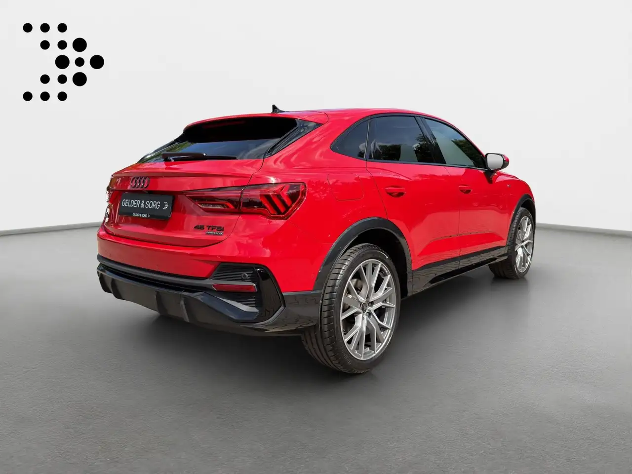 Audi Q3 S line 45 TFSI quattro AHK*RFK*Matr — معرض صور السيارة 2