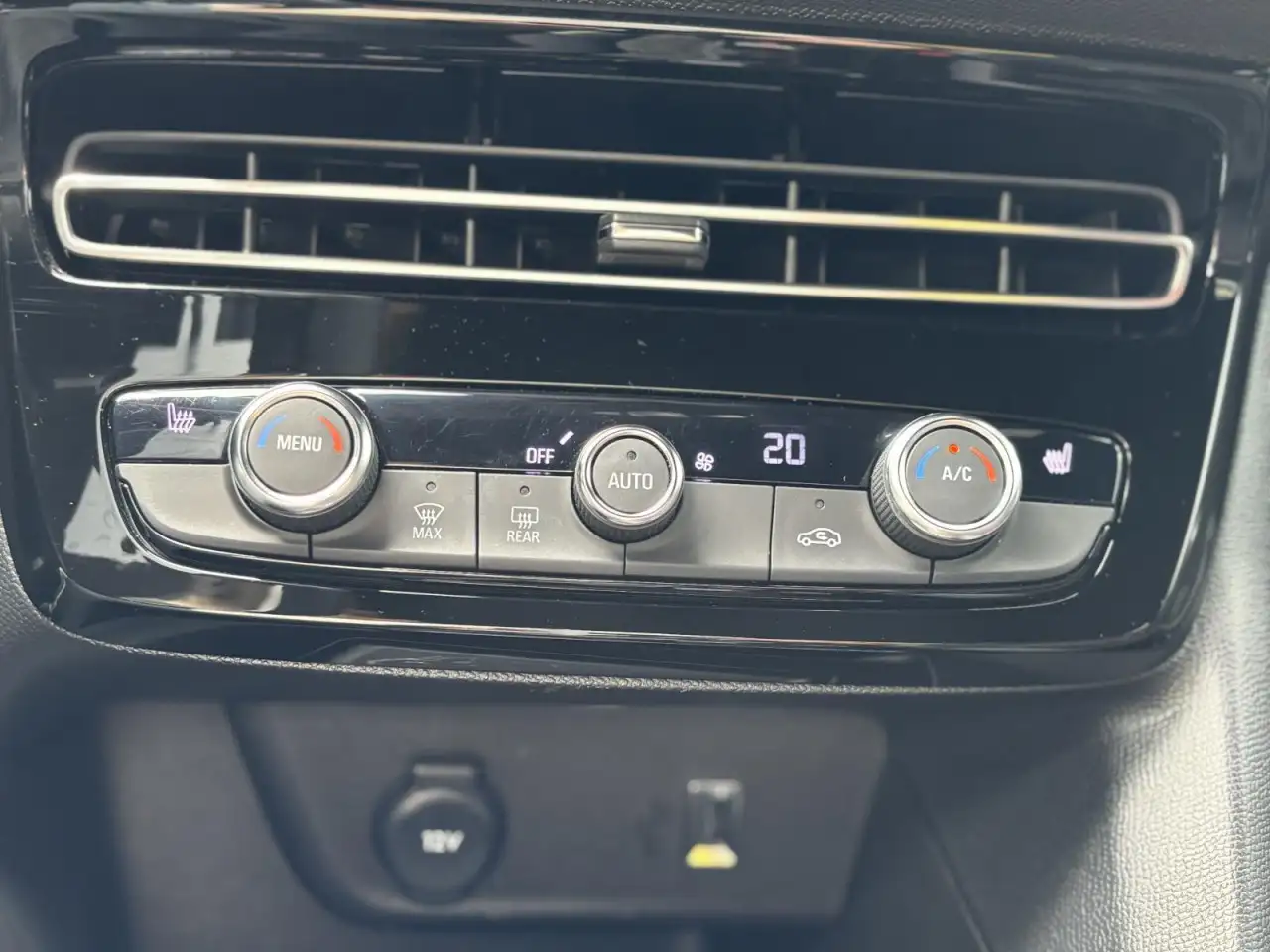Opel Mokka GS **Automatik/Navi/Kamera/SHZ** — Galerie du véhicule 10