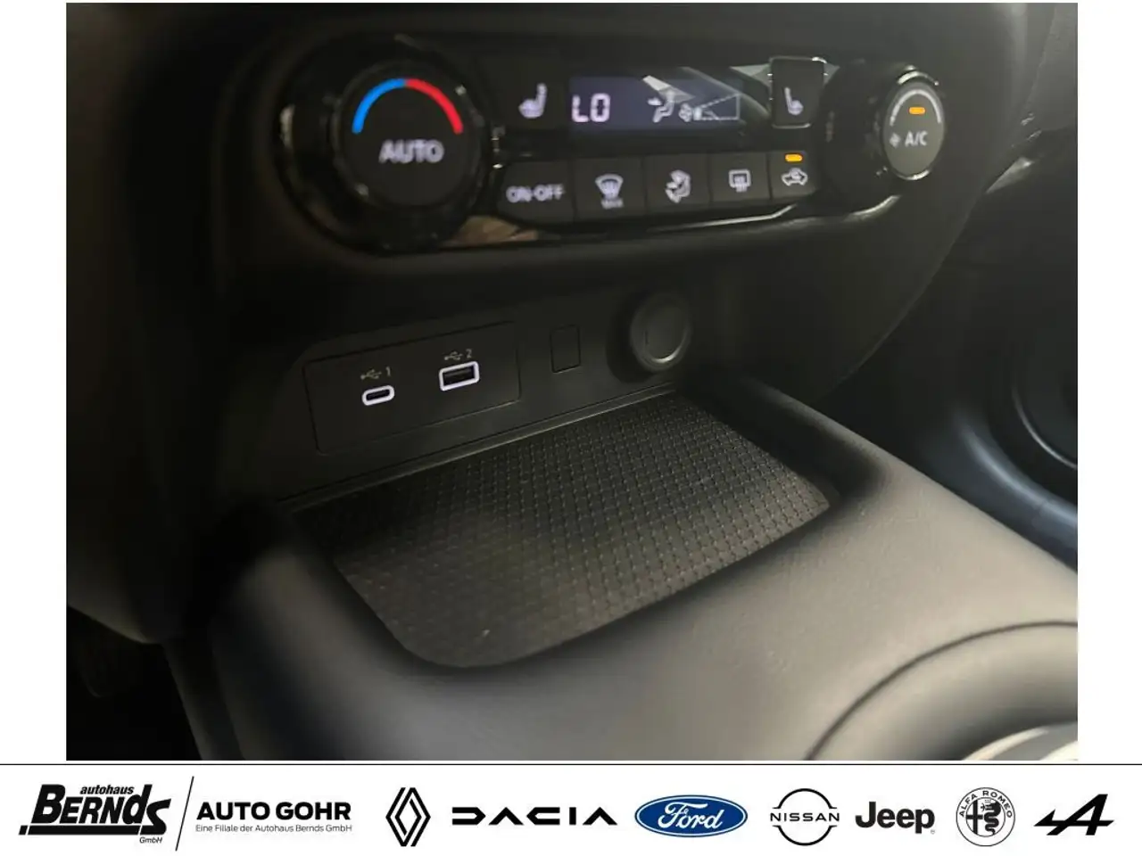 Nissan Juke 1.0 Acenta Nissan Connect Navi DAB ISOFIX LED uvm. — Vehicle gallery 17