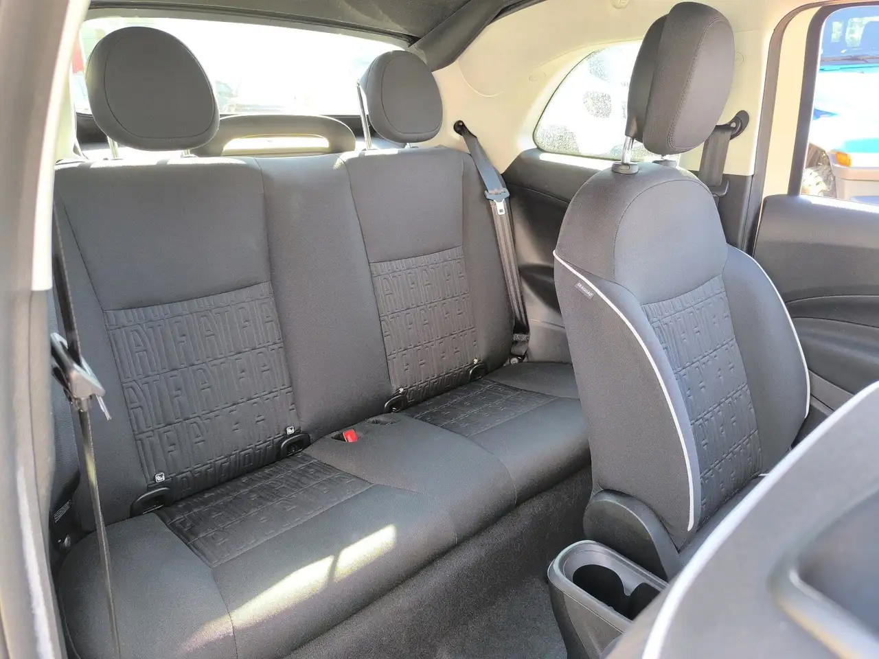 Fiat 500e Basis — Galería del vehículo 13