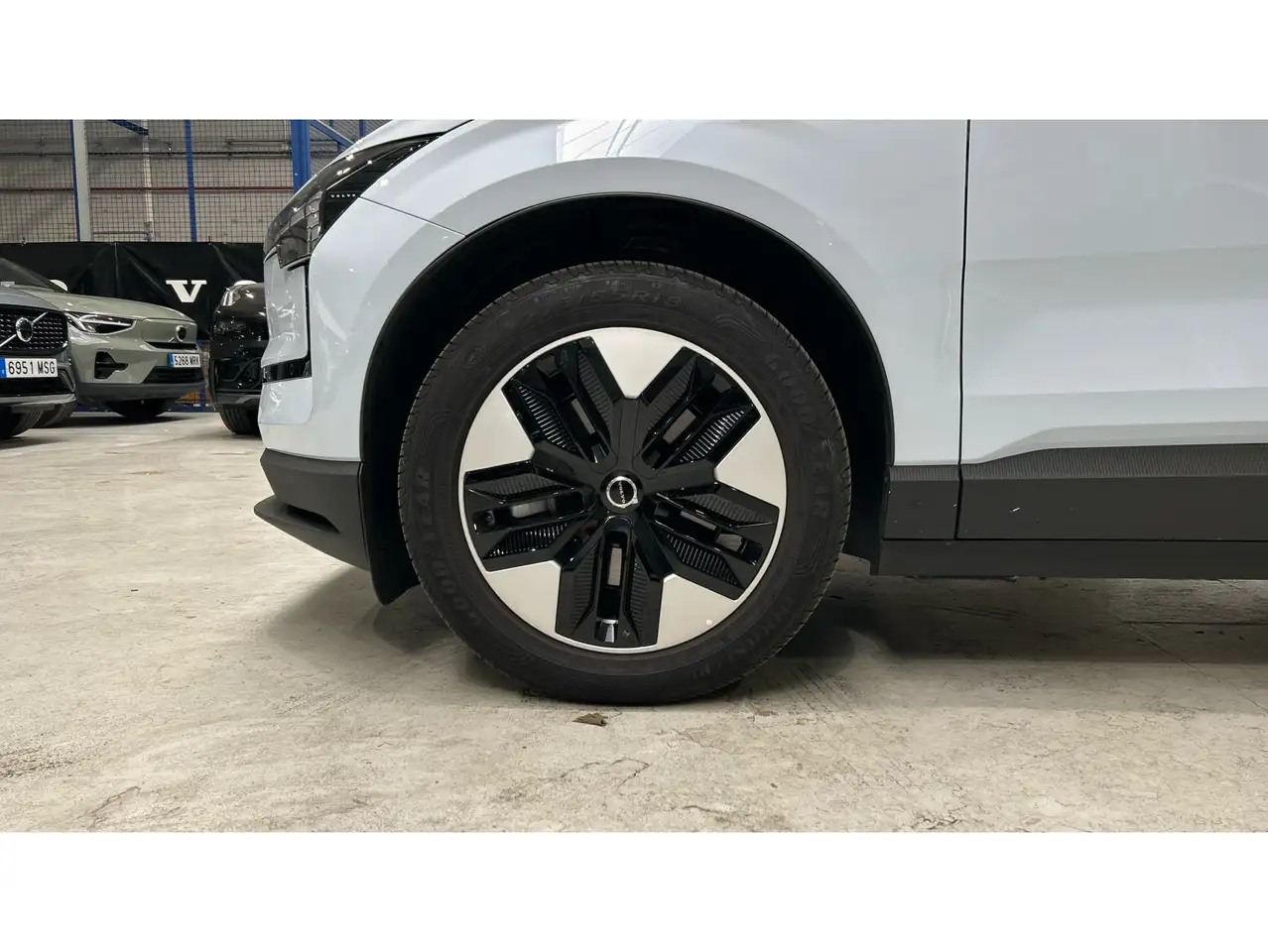 Volvo EX30 Single Plus RWD — Galería del vehículo 15
