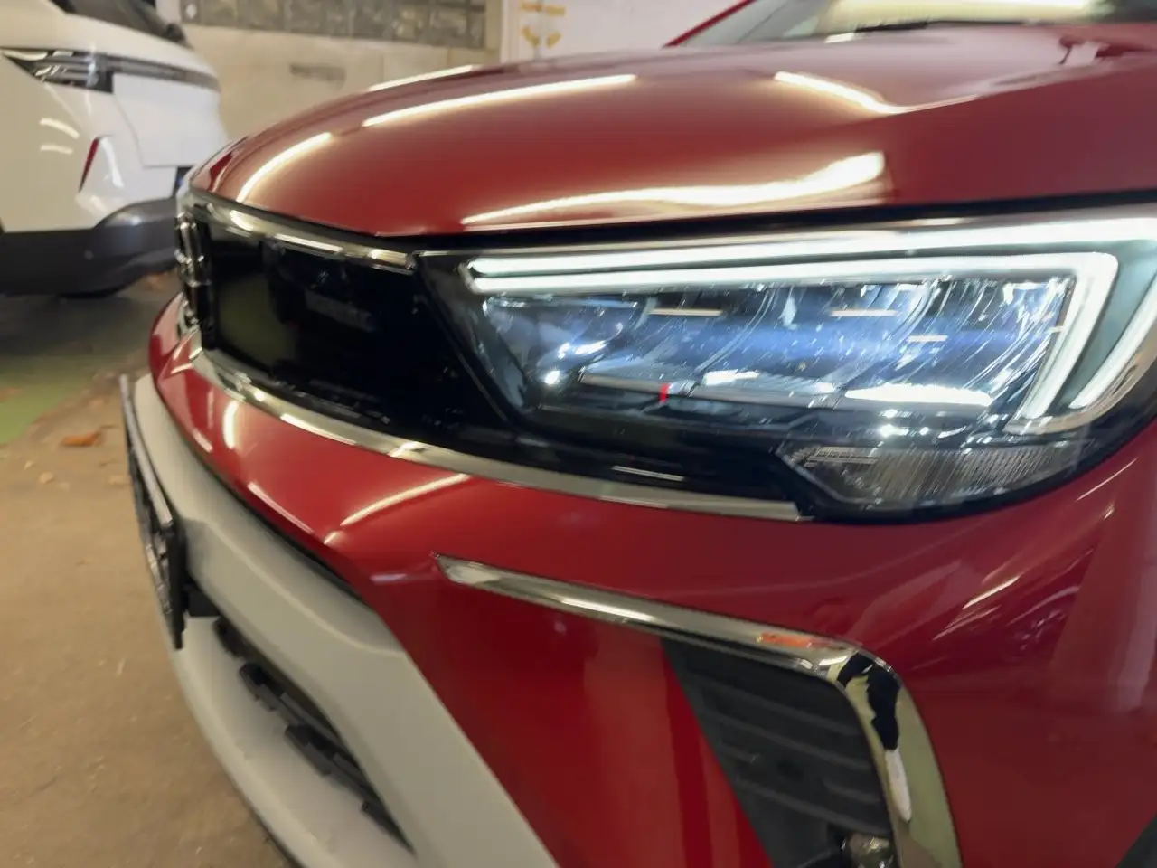 Opel Crossland 1.2 Turbo Elegance Paket LED+Navi+SHZ — معرض صور السيارة 15