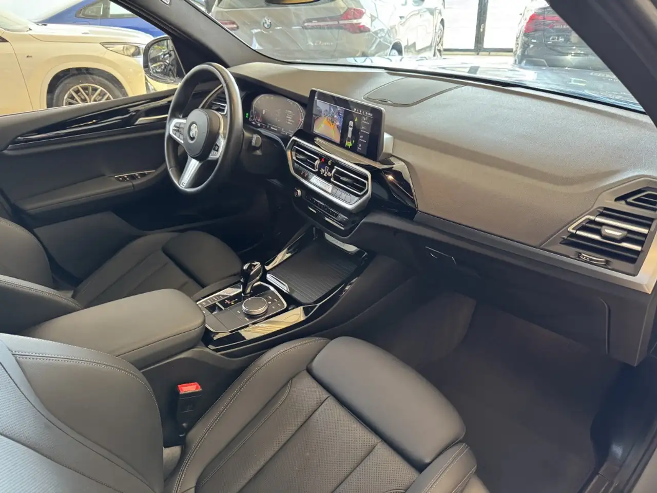 BMW X3 xDrive 20dA xLine — Galería del vehículo 36