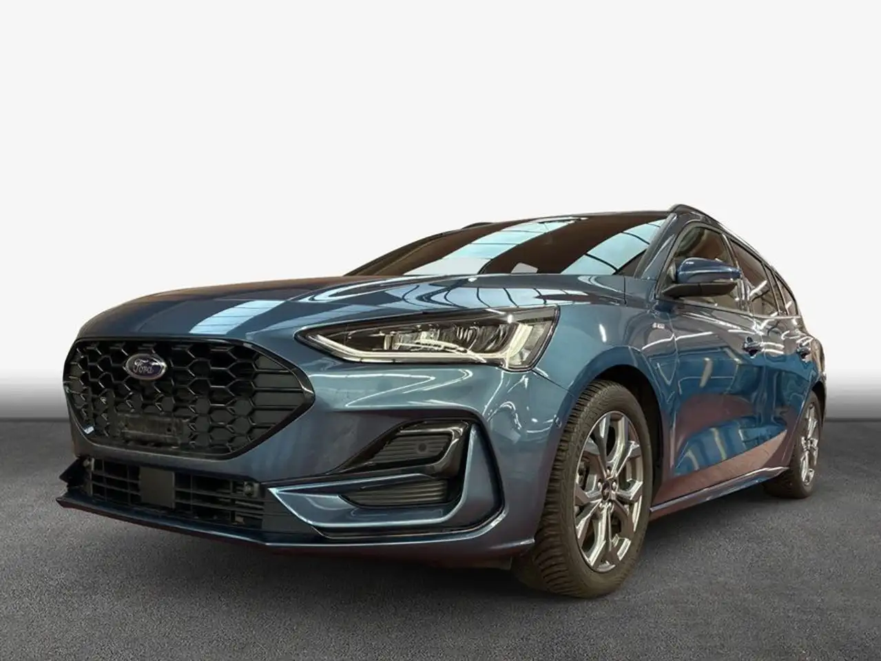 Ford Focus Turnier 1.0 EcoBoost Hybrid ST-LINE X — Vehicle gallery 6