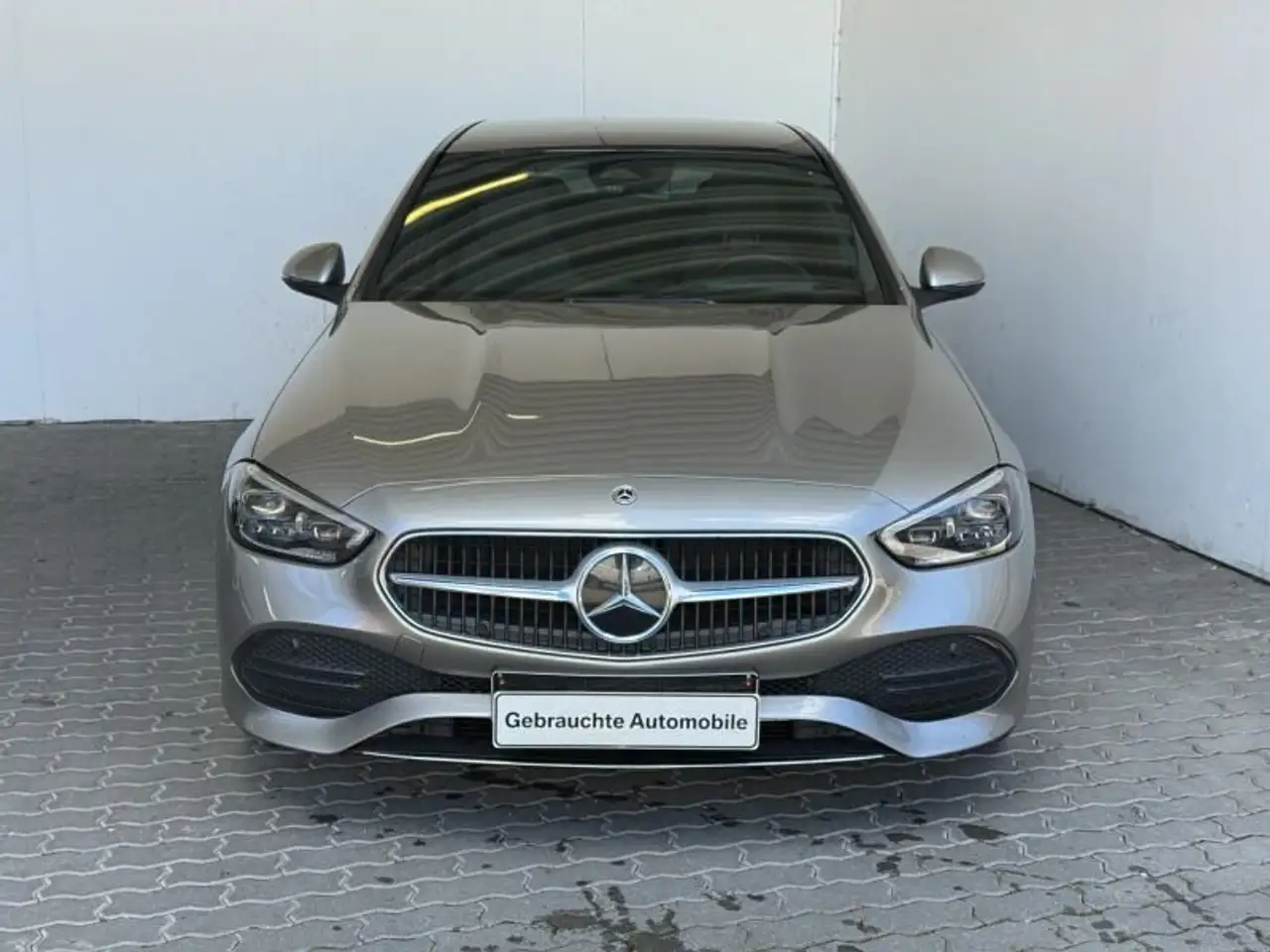 Mercedes-Benz C 200 Navi.LED.RüKam.InduktionLaden.LKA — معرض صور السيارة 4
