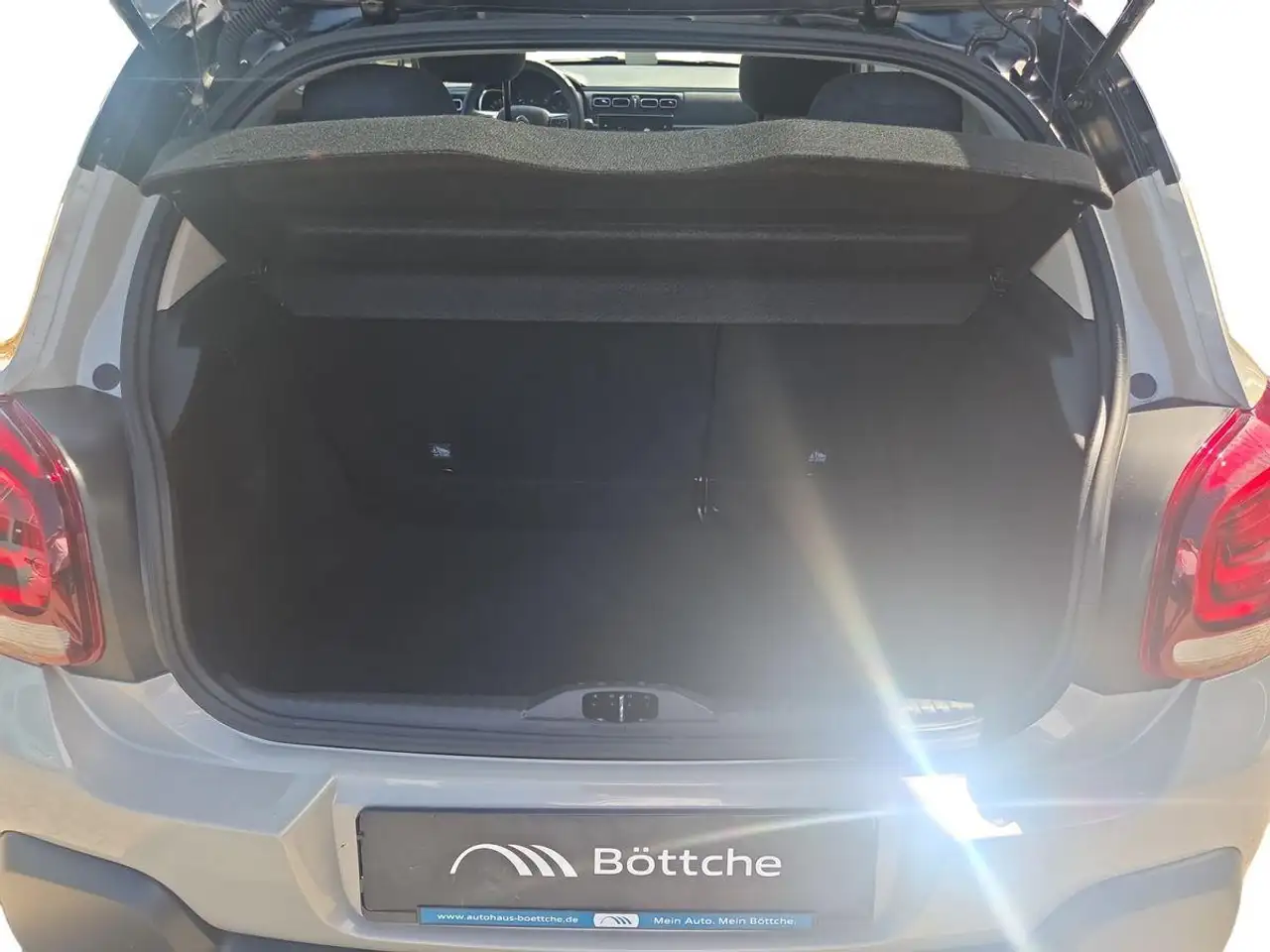 Citroen C3 1.2 12V e-THP / PureTech — Galería del vehículo 19
