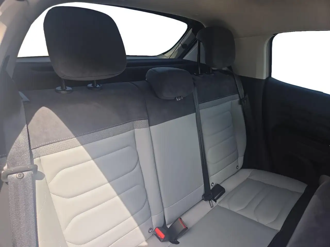 Citroen C3 1.2 12V e-THP / PureTech — Galería del vehículo 18
