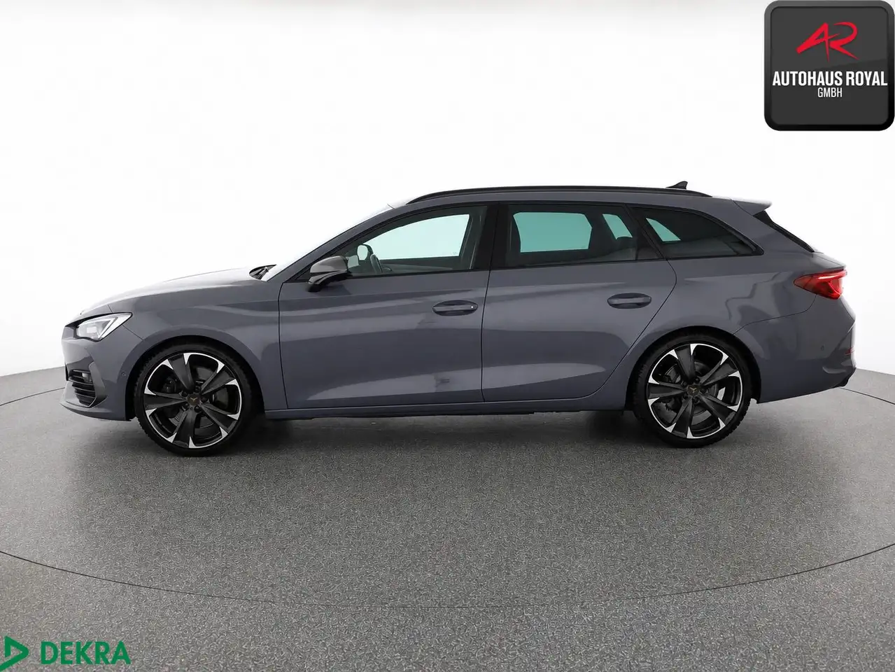 CUPRA Leon ST 2.0 TSI VZ KAMERA,ACC,TOTWINKEL,PARKLENK — معرض صور السيارة 2