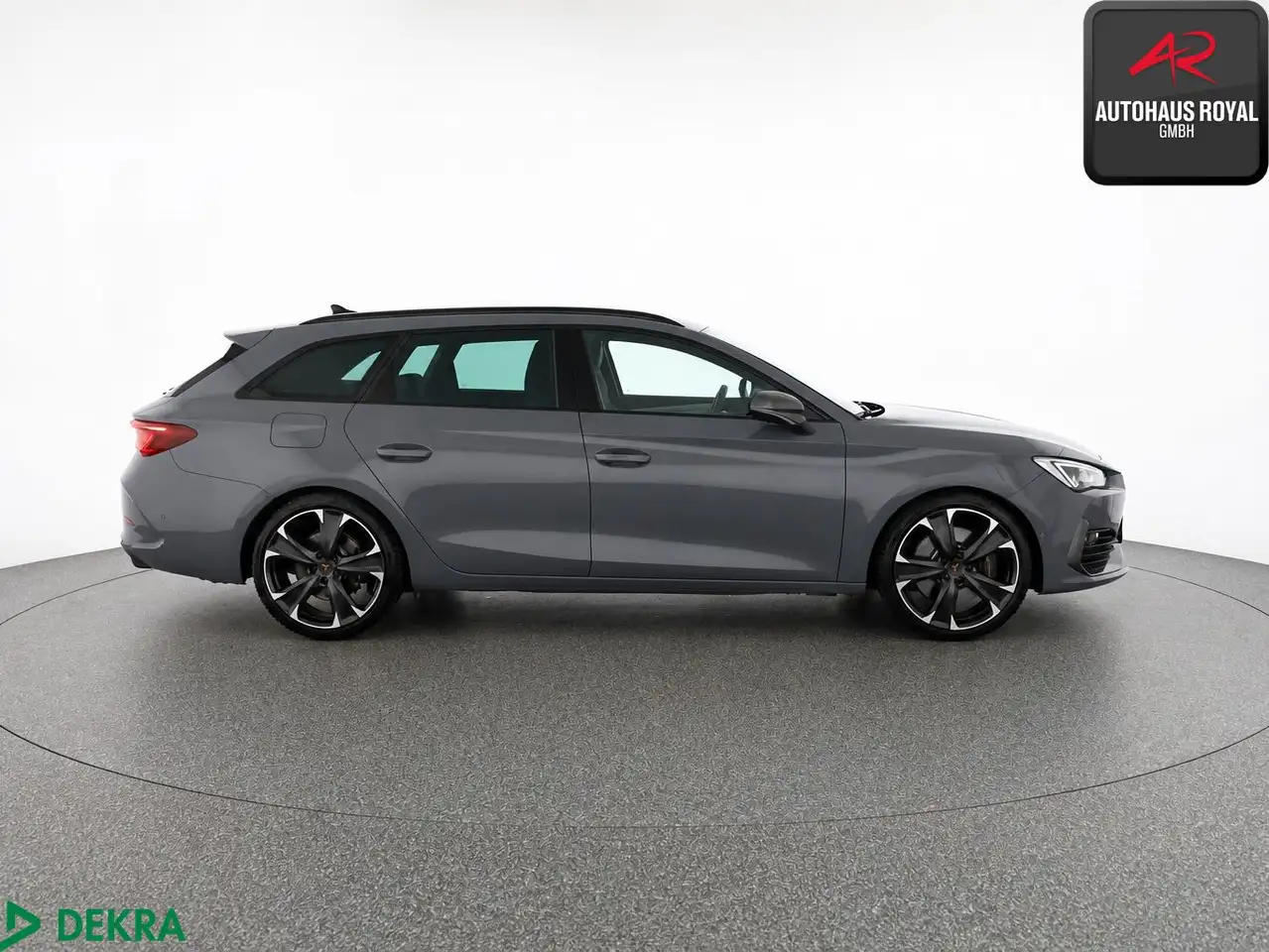 CUPRA Leon ST 2.0 TSI VZ KAMERA,ACC,TOTWINKEL,PARKLENK — معرض صور السيارة 6