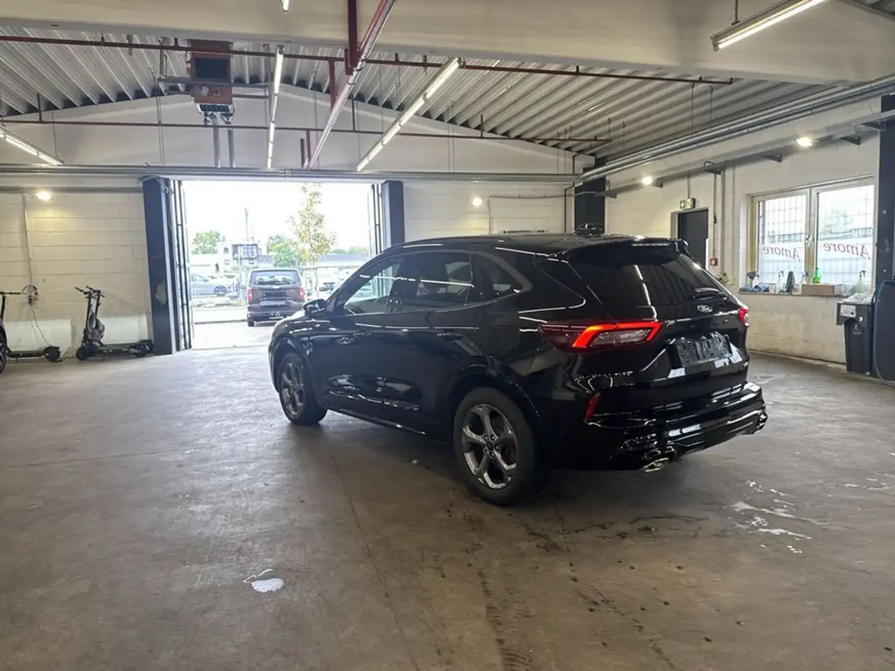 Ford Kuga 2.5 Duratec FHEV ST-LINE X — معرض صور السيارة 22