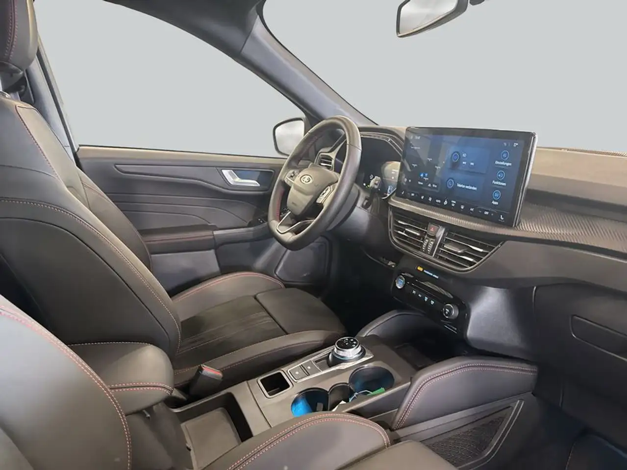 Ford Kuga 2.5 Duratec FHEV ST-LINE X — معرض صور السيارة 15