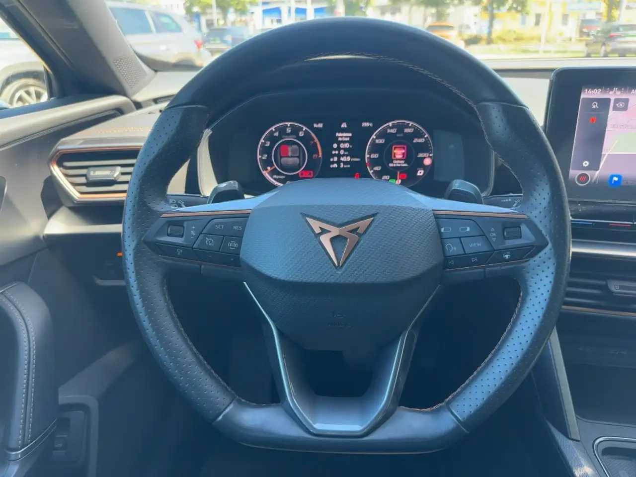 CUPRA Formentor 1.5 DSG TSI ACC AHK Navi Kam360 Fernlichtass.ParkA — معرض صور السيارة 14