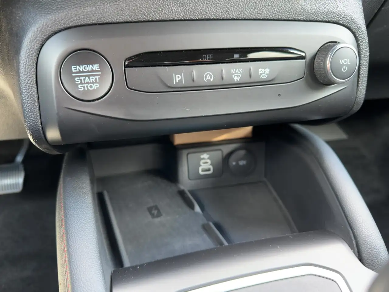 Ford Focus ST-Line X LED+AHK+Kamera+Winterpaket — Galería del vehículo 15