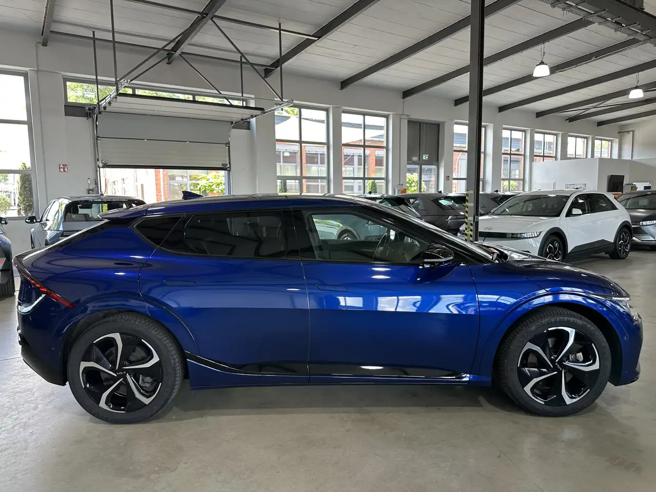 Kia EV6 GT-Line Ass.Pak 20 360 Pano WäPu HUD Sound — معرض صور السيارة 5