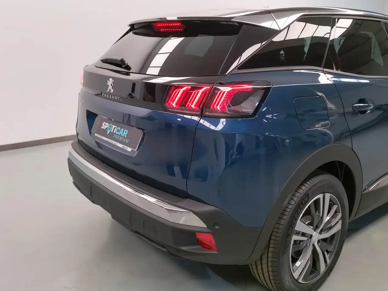 Peugeot 3008 1.2 PureTech 96KW S&S Allure Pack EAT8 — Vehicle gallery 9