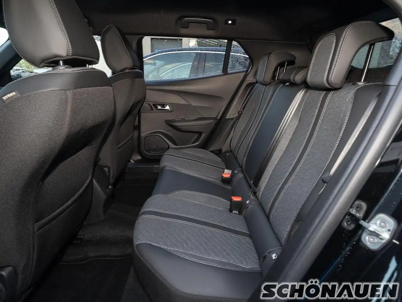 Peugeot 2008 1.2 PureTech 130 Allure +ACC+SHZ+PDC+eFH++ — Galerie du véhicule 12