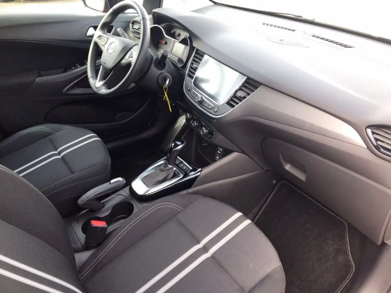 Opel Crossland 1.2 Turbo Elegance *Bequemer Einstieg* — Vehicle gallery 18