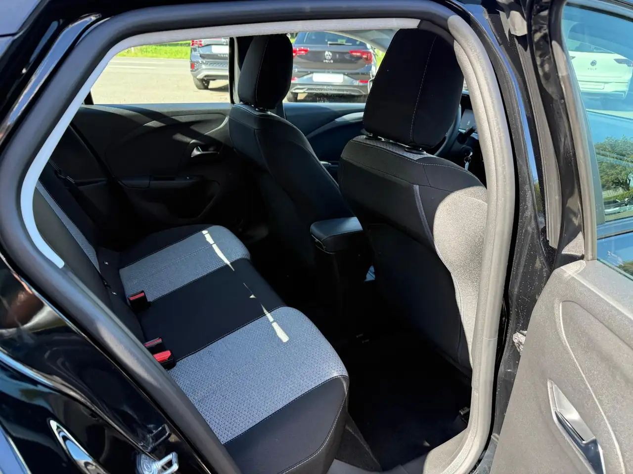 Opel Corsa F Edition*SHZ*LED*AppCo*SHA*LHZ*RFK*Tempo — Vehicle gallery 21