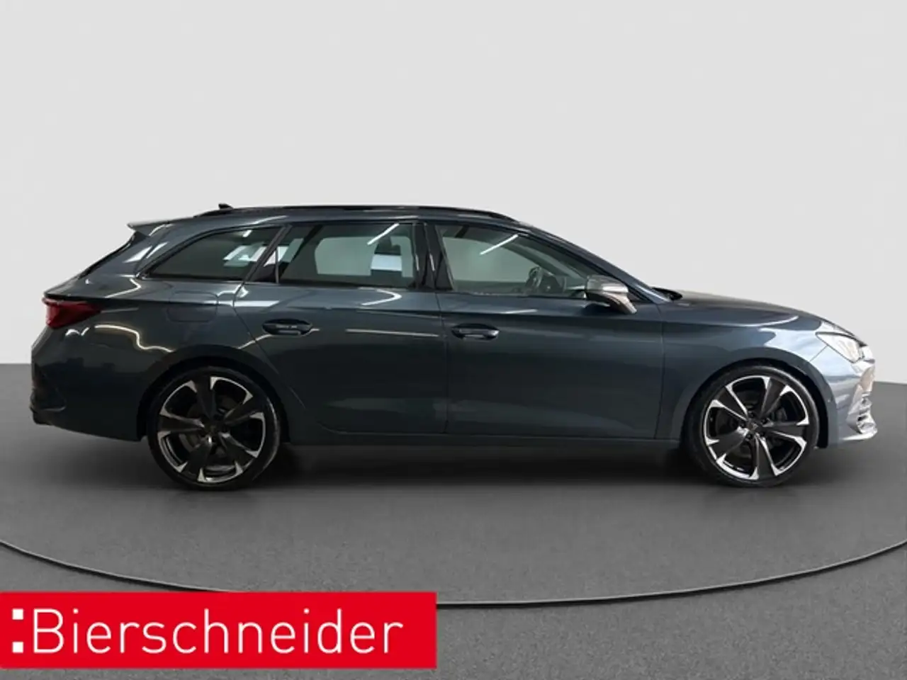 CUPRA Leon Sp. VZ 4Drive DSG ab 229 EUR mtl. 4707,- LED Navi — Vehicle gallery 4