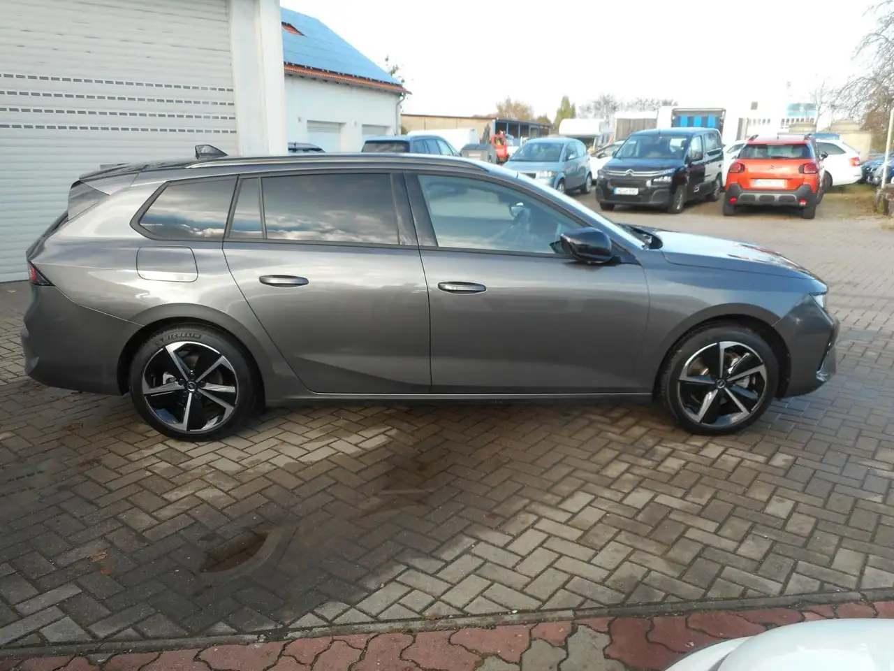 Opel Astra L Sports Tourer GS — Galería del vehículo 4