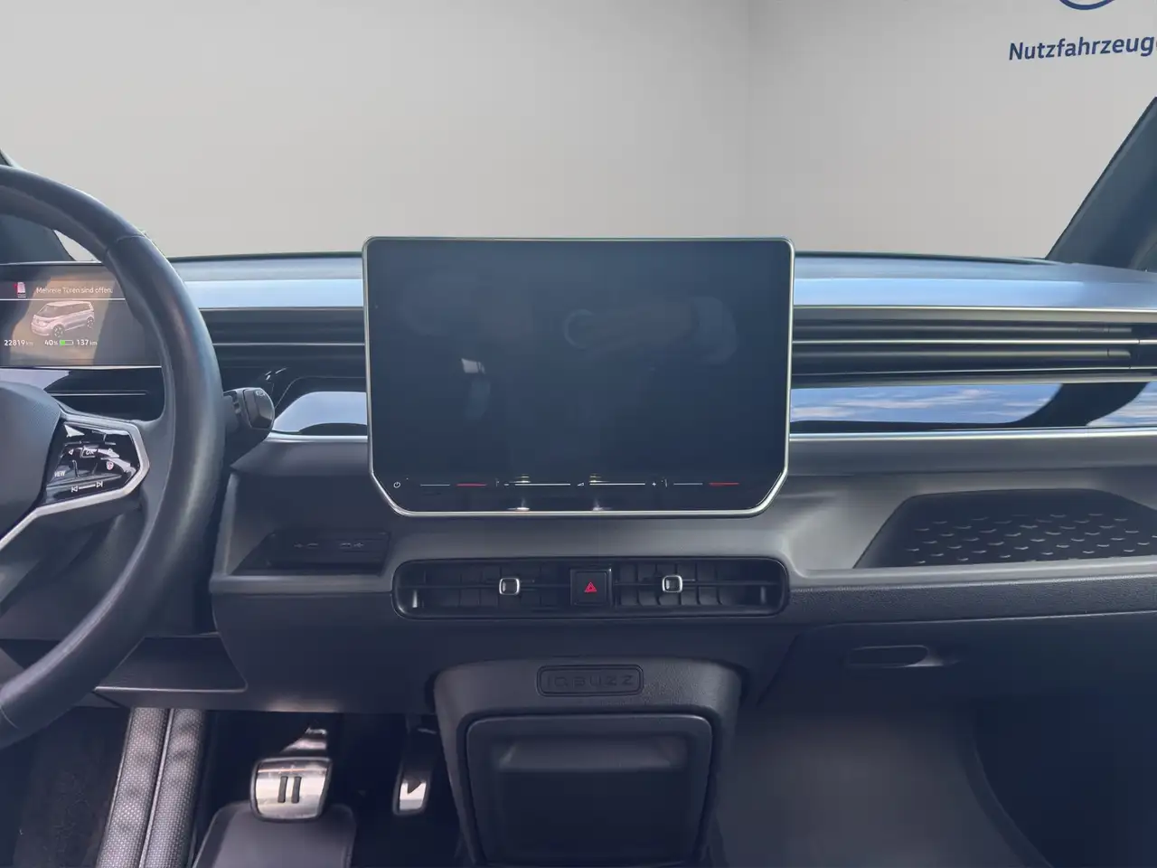 Volkswagen ID. Buzz Pro kurzer Radstand 210 kW (286 PS) Heckantrieb... — معرض صور السيارة 15
