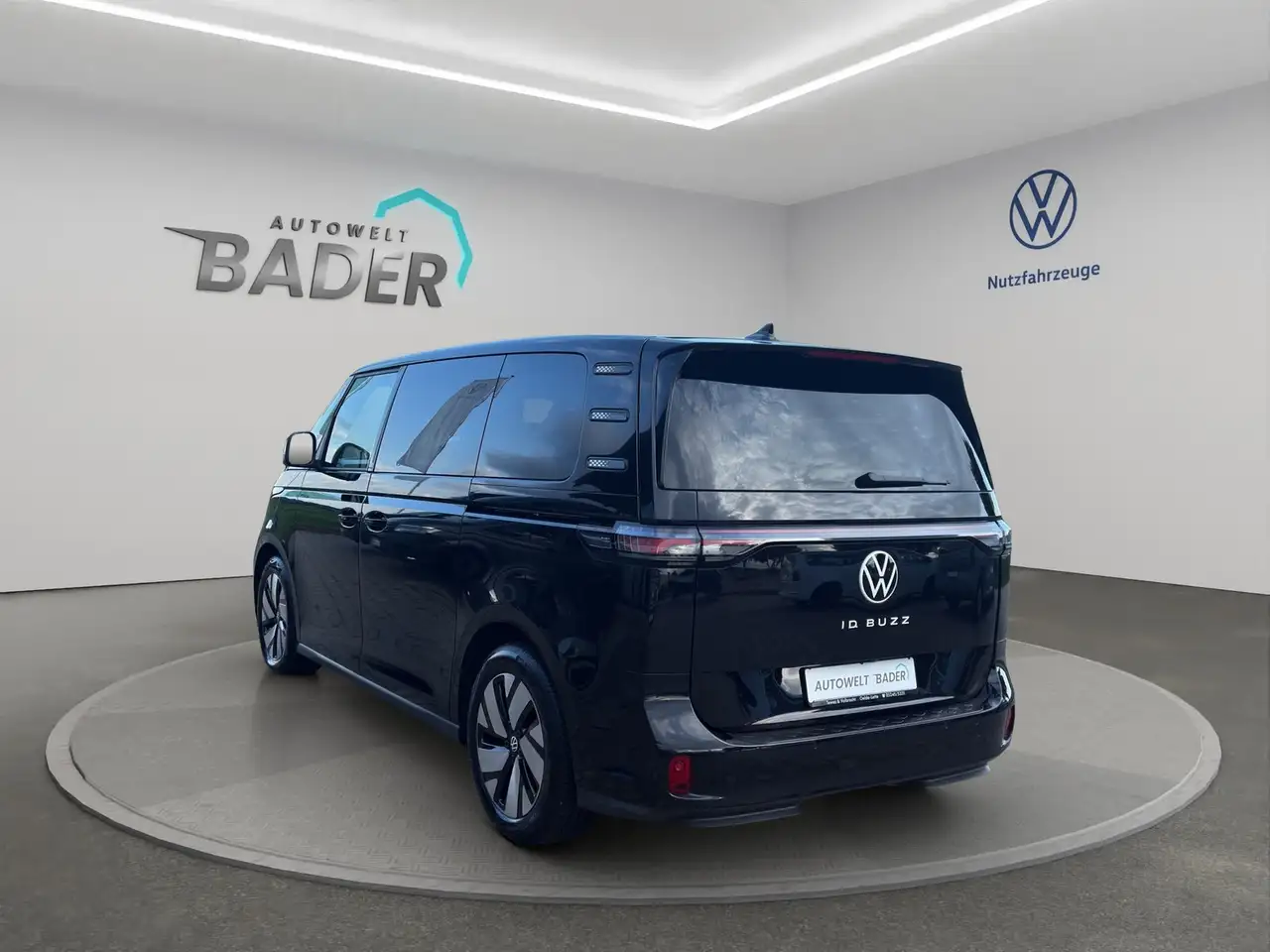 Volkswagen ID. Buzz Pro kurzer Radstand 210 kW (286 PS) Heckantrieb... — معرض صور السيارة 4