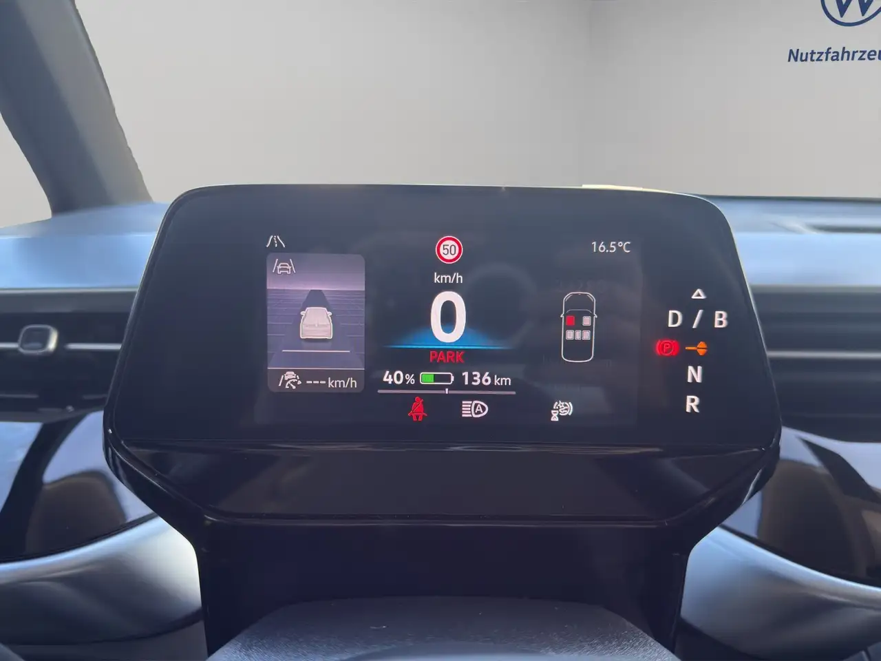 Volkswagen ID. Buzz Pro kurzer Radstand 210 kW (286 PS) Heckantrieb... — معرض صور السيارة 11