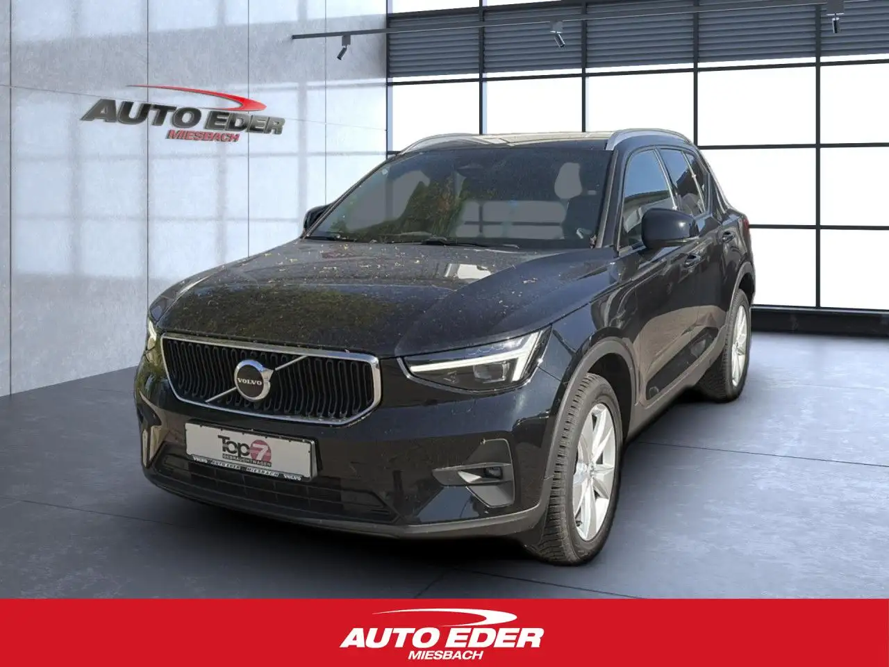 Volvo XC40 XC 40 Core 2WD Bluetooth Navi LED Klima — Miesbach