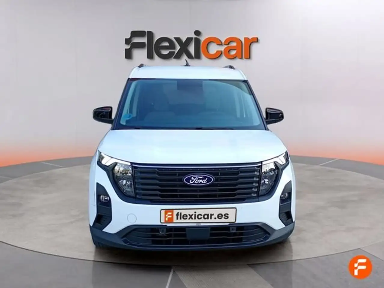 Ford Tourneo Courier 1.0 Ecoboost Titanium — Galería del vehículo 9