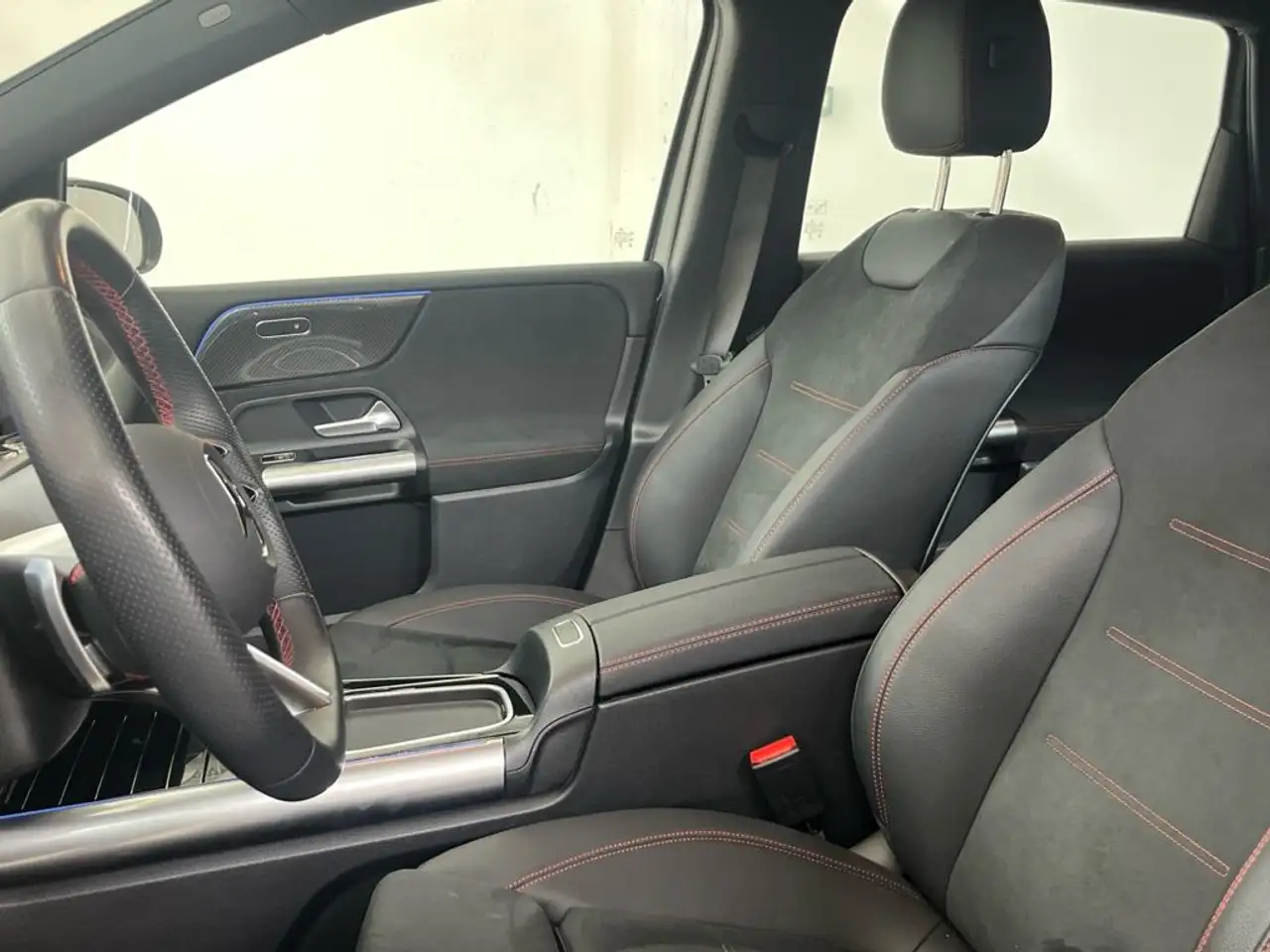 Mercedes-Benz B 200 200d — Galería del vehículo 7