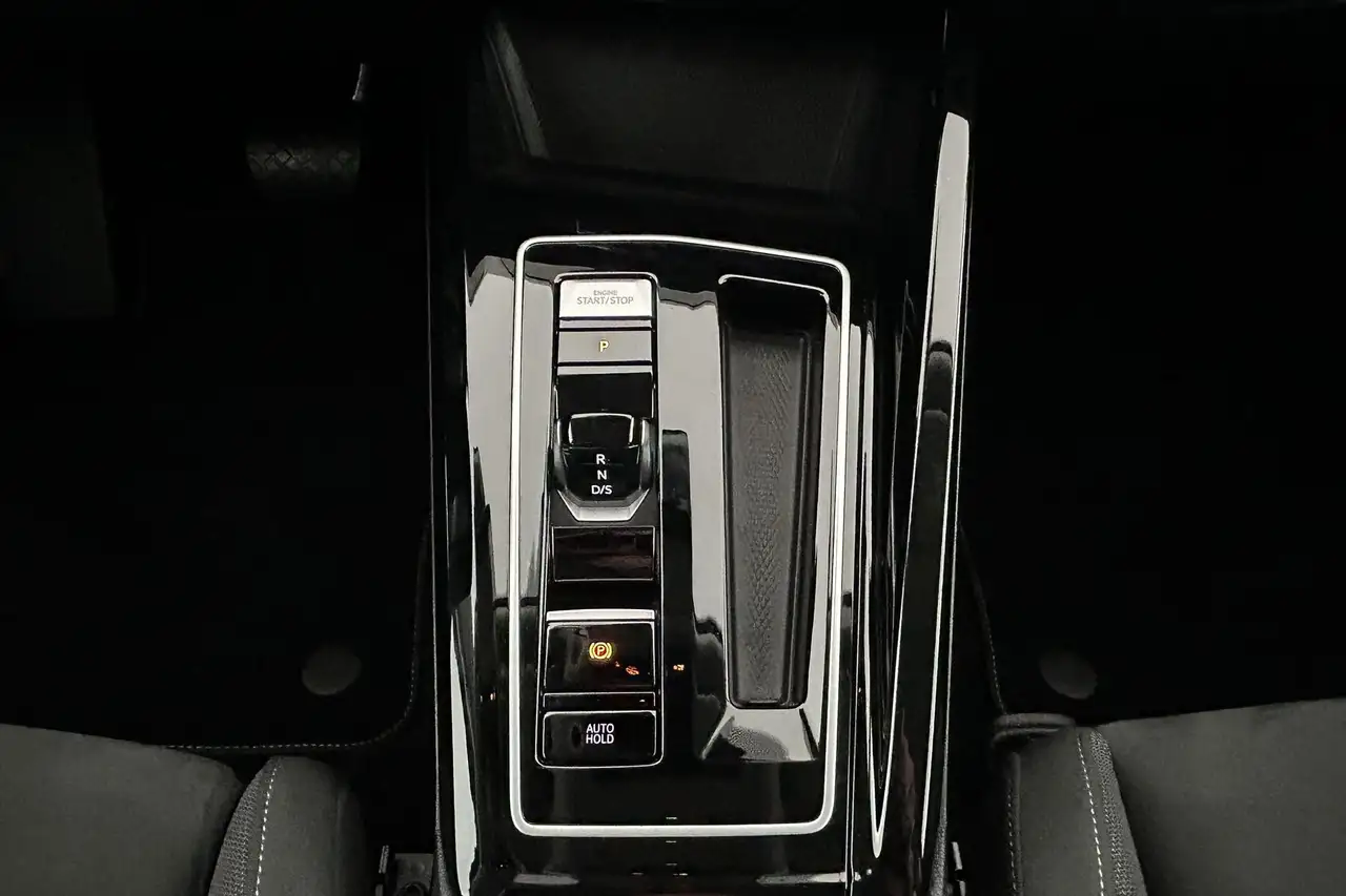 Volkswagen Golf VIII 2.0 TSI Style|ACC|LEDPlus|PDC|SHZG|LHZ — Galería del vehículo 14