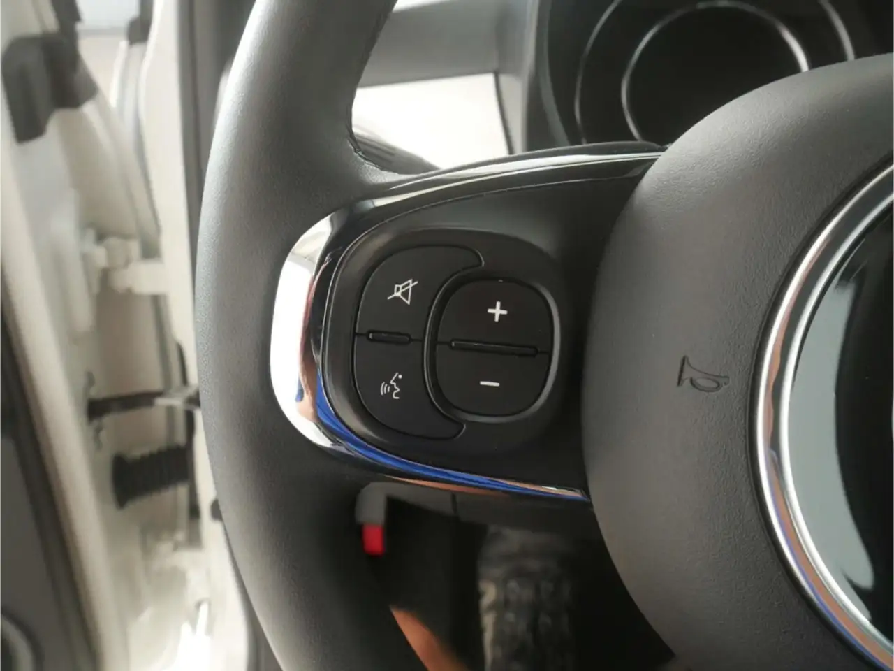 Fiat 500 1.0 GSE Hybrid Dolcevita 6-Gg. Komfort/Alu — معرض صور السيارة 11