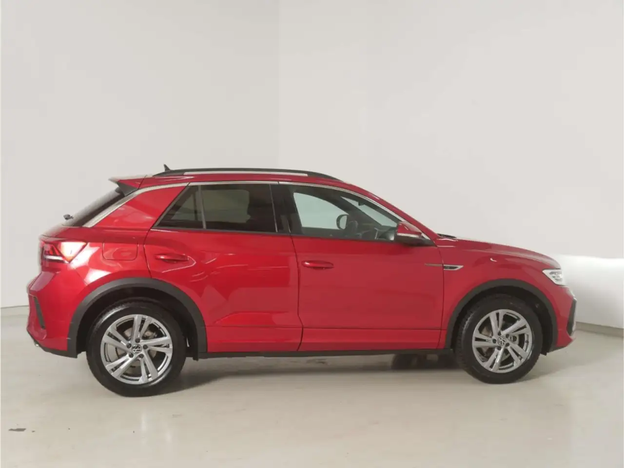 Volkswagen T-Roc 1.5 TSI R-Line DSG NAV/LED/AHK/ACC/Kamera — Vehicle gallery 8