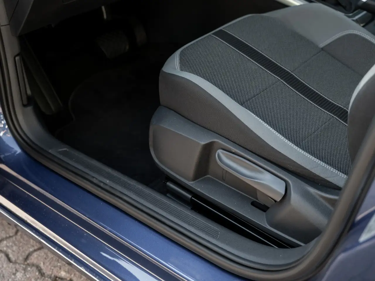 Volkswagen Polo NaviPro IQLight Kam. Navi Virtual ACC LED NaviPro — Galería del vehículo 27