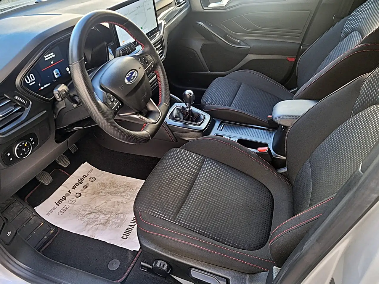 Ford Focus 1.0 Ecoboost MHEV ST-Line X 125 — Vehicle gallery 12