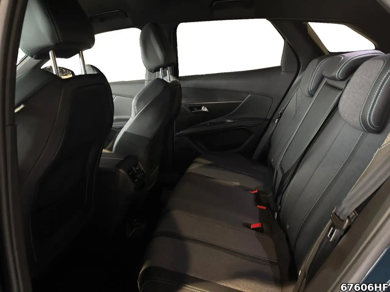 Peugeot 3008 Allure Pack +Nur für kurze Zeit! inkl. TÜV — معرض صور السيارة 12