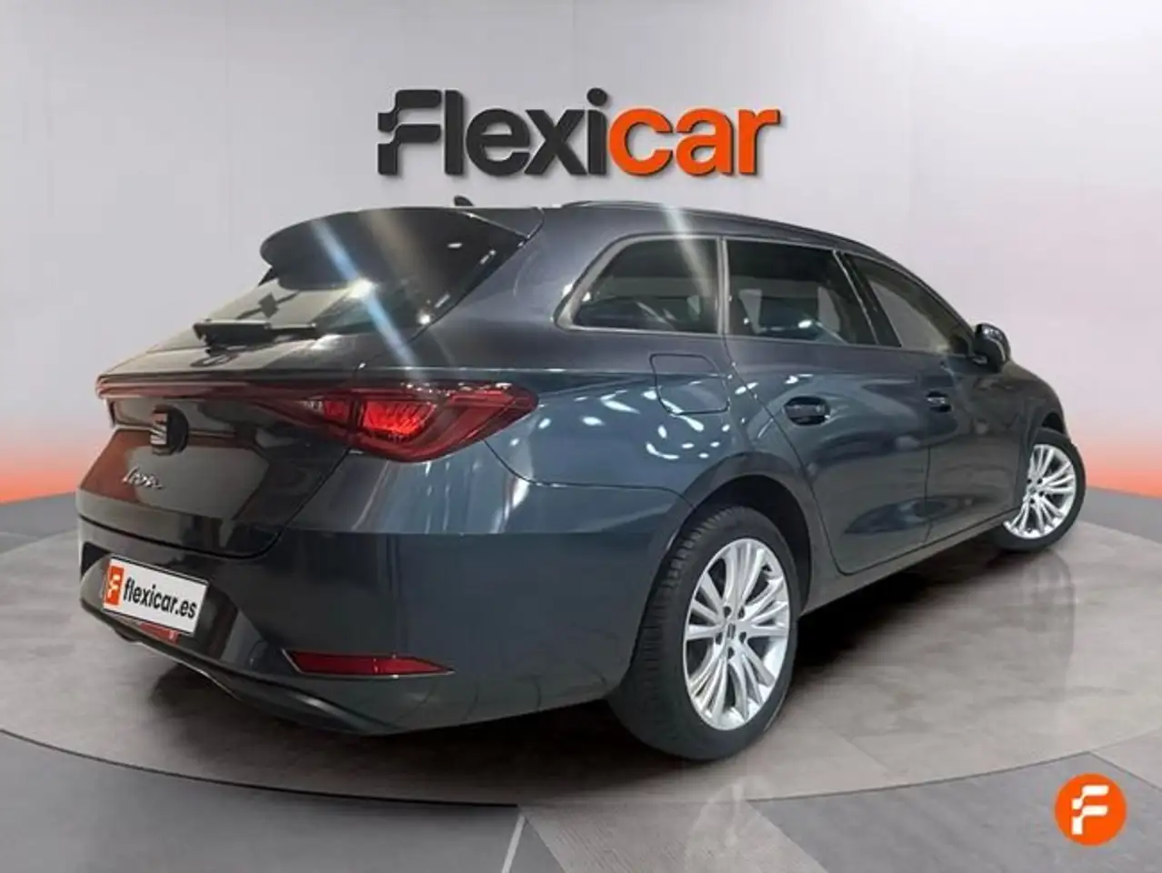 SEAT Leon 1.5 eTSI 110kW DSG S&S Style Special Ed — Galería del vehículo 8