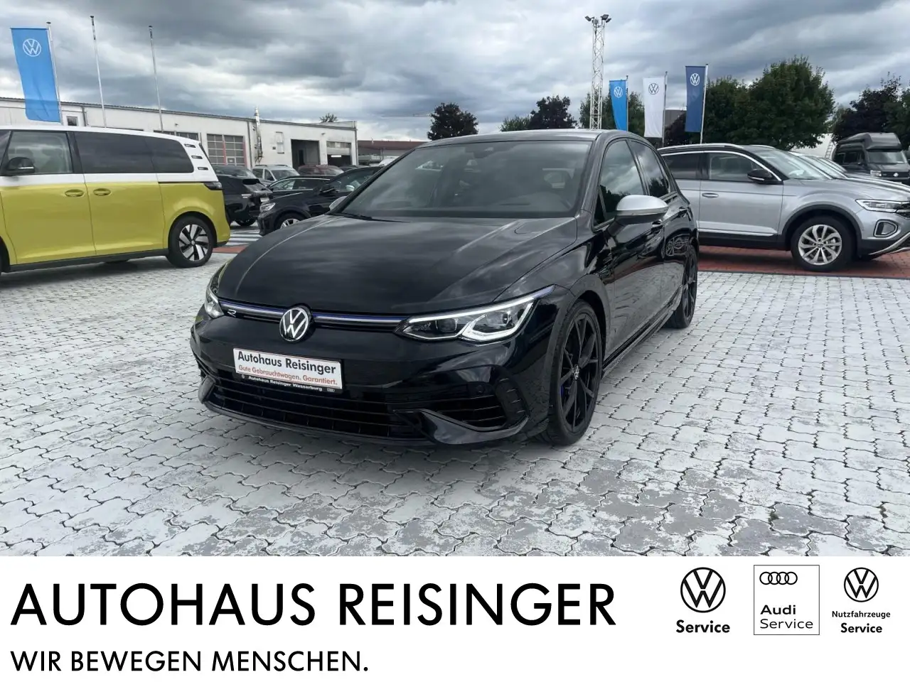 Volkswagen Golf VIII R 2,0 TSI 4Motion DSG (IQ L,RearView,DCC,Head — Wasserburg a.Inn