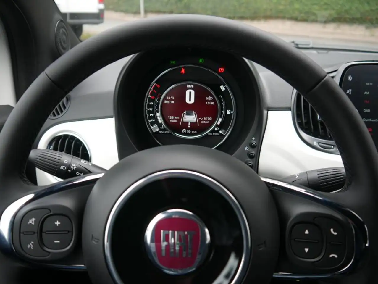 Fiat 500C Cabrio Hybrid Dolcevita *AC-Auto*TFT*PDC*CarPlay*u — Vehicle gallery 13