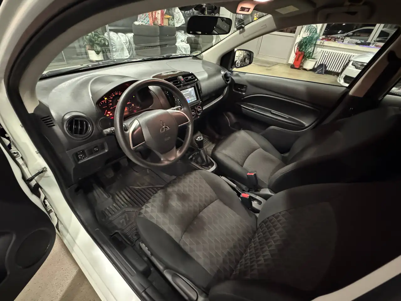 Mitsubishi Space Star Select 1,2i,KLIMA,Servo,ZV mit FUNK,Werksgarantie — معرض صور السيارة 9