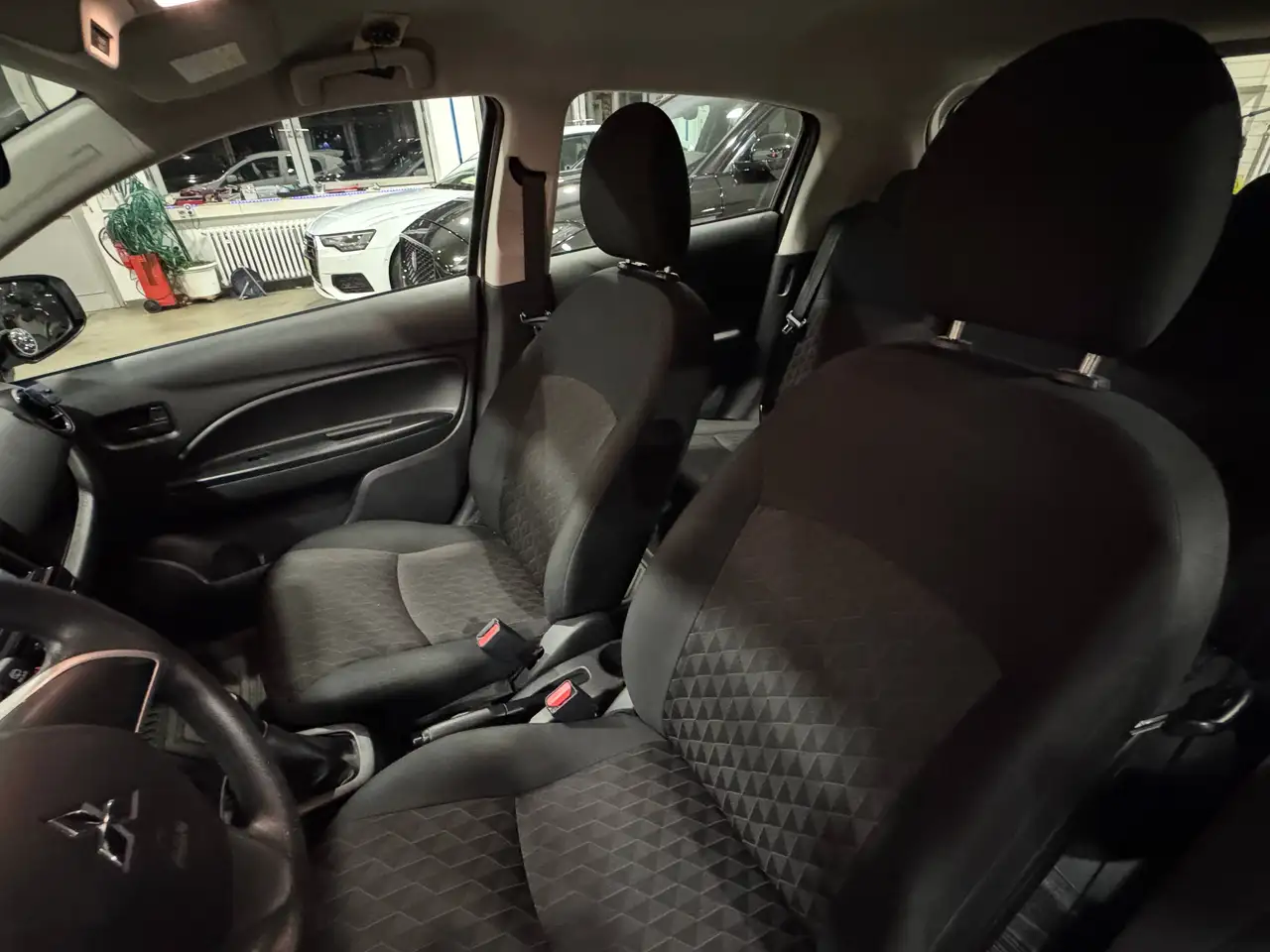 Mitsubishi Space Star Select 1,2i,KLIMA,Servo,ZV mit FUNK,Werksgarantie — معرض صور السيارة 19