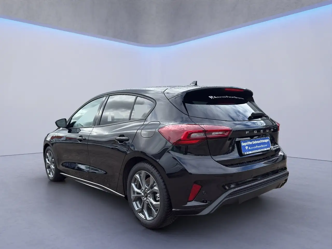 Ford Focus ST-Line X 1.0 EcoBoost MHEV *RFK*LED*NAVI* — Galería del vehículo 4