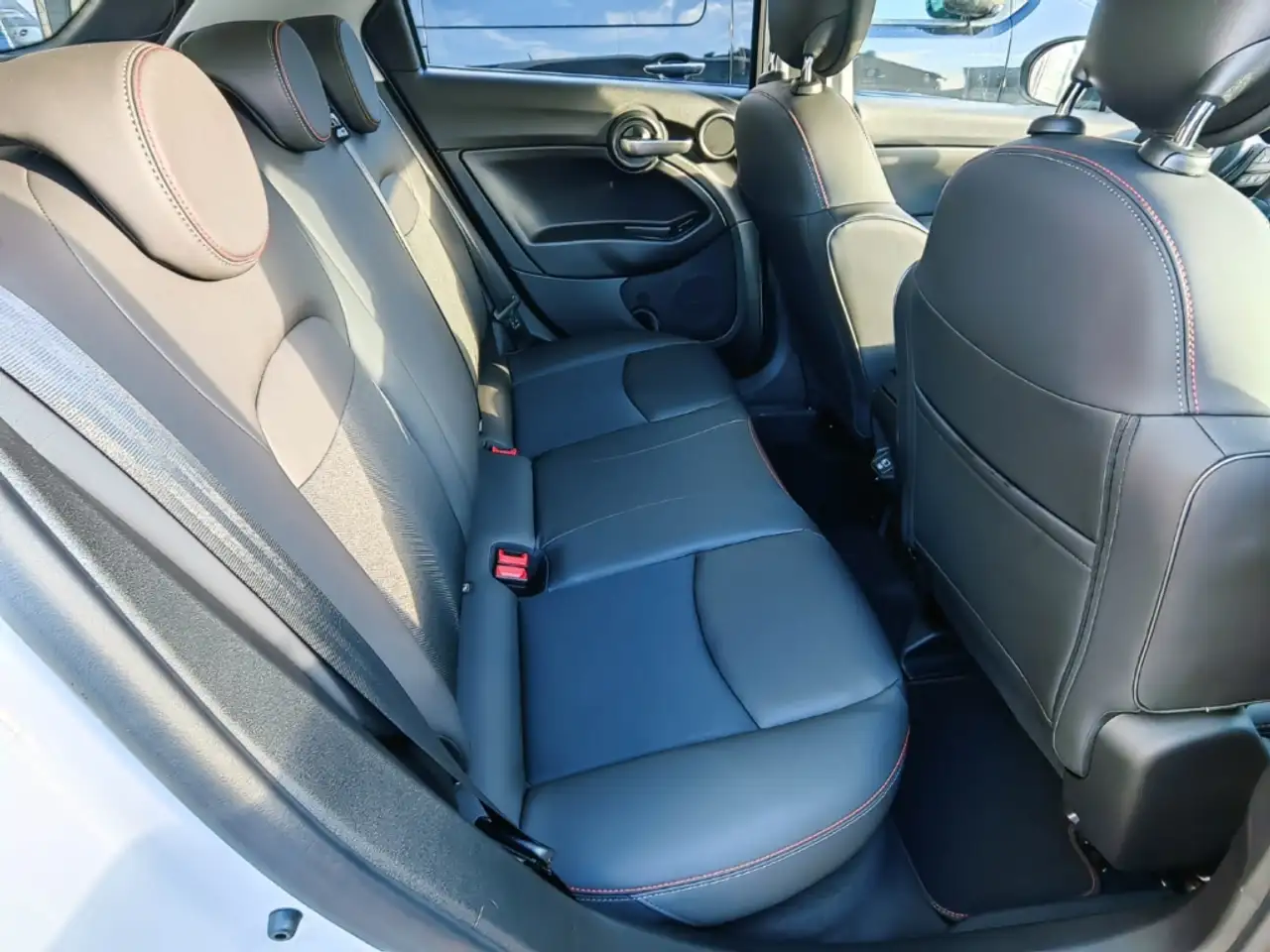 Fiat 500X Sport 1.5 Hybrid LED Kamera Navi ACC SHZ — Vehicle gallery 10