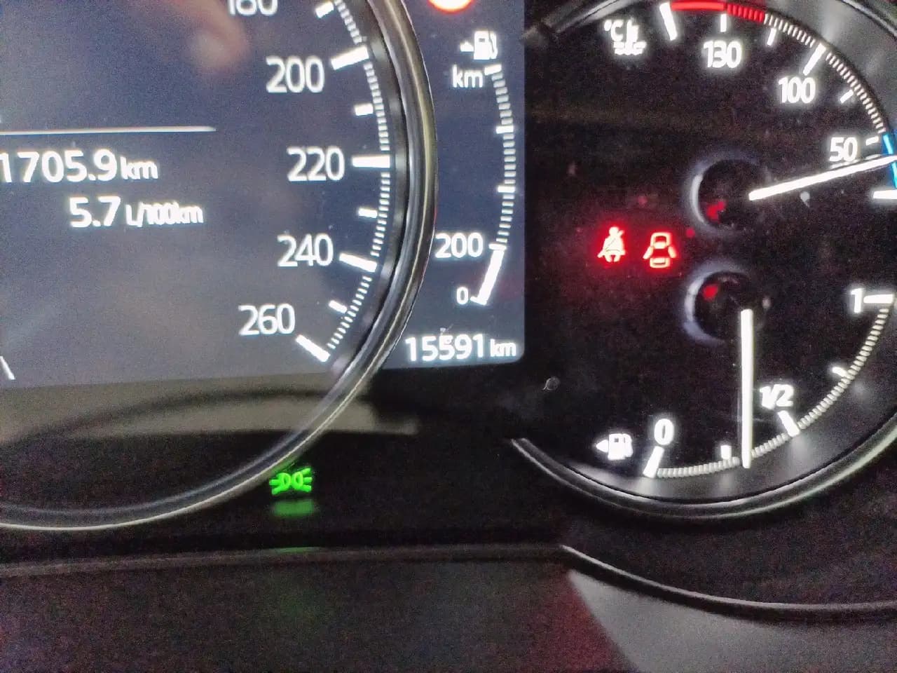 Mazda CX-5 2.2 Skyactiv-D Advantage 2WD 110kW — معرض صور السيارة 10
