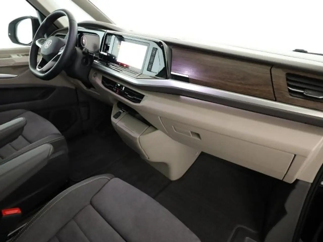 Volkswagen T7 Multivan 2.0 TSI Style lang*1,99% FIN*AHK*PAN — Galería del vehículo 6