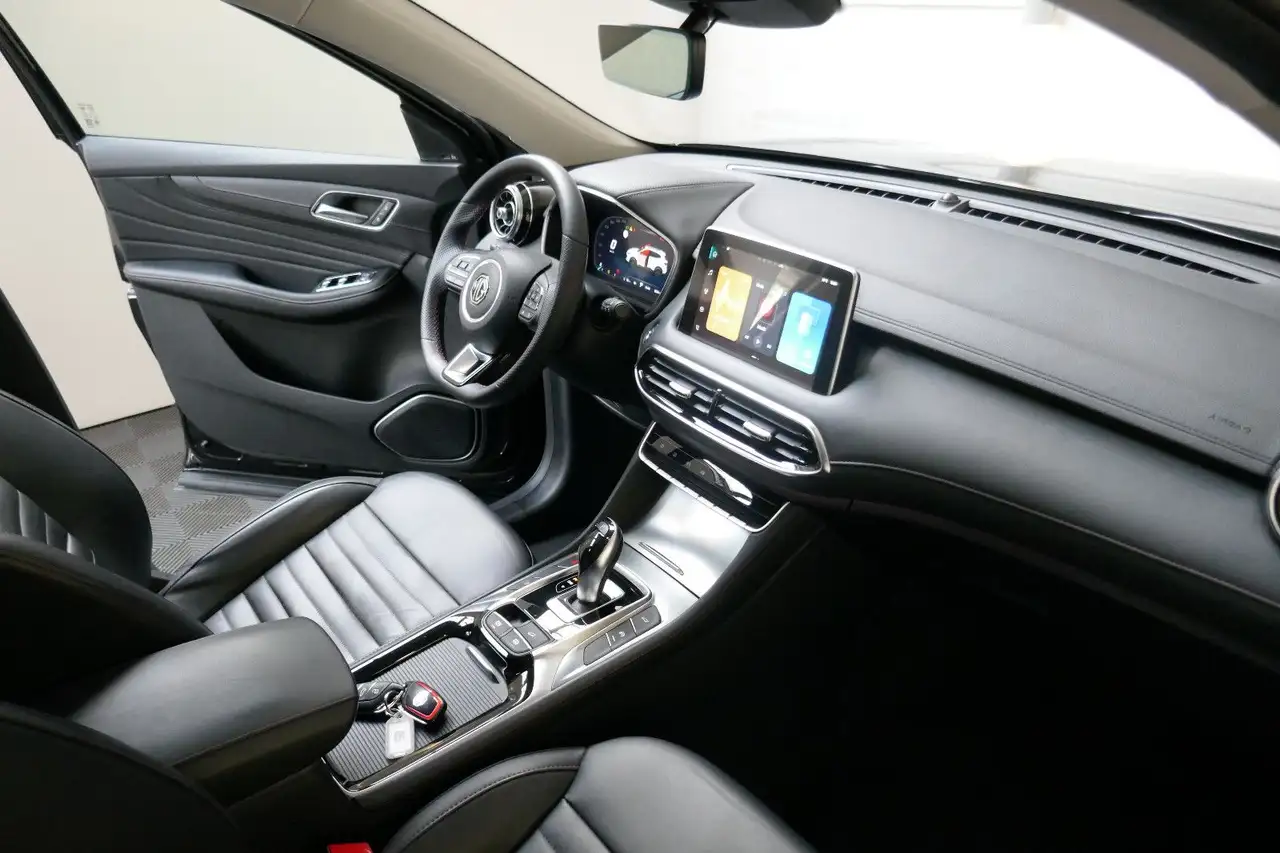 MG HS 1.5T-GDI Luxury *LEDER*PANO*KAMERA*DAB+* — معرض صور السيارة 11